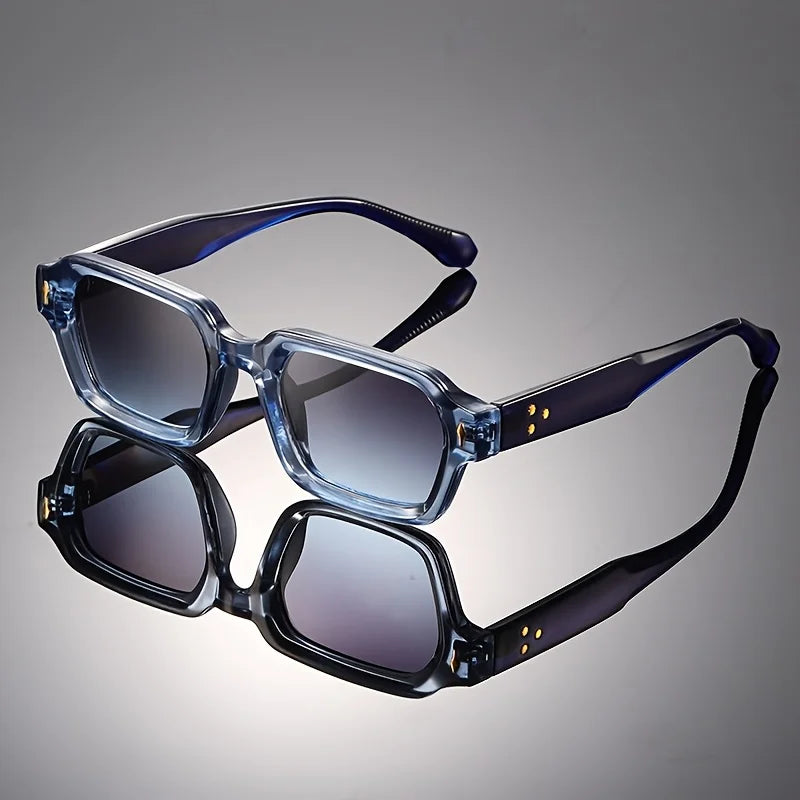 ⭐⭐⭐⭐⭐                                   frame decorative lenses, classic, durable and versatile for both men and women